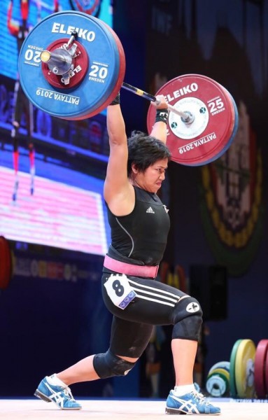 Hidilyn Diaz wins two bronze medals at World Championships | MVP Sports ...